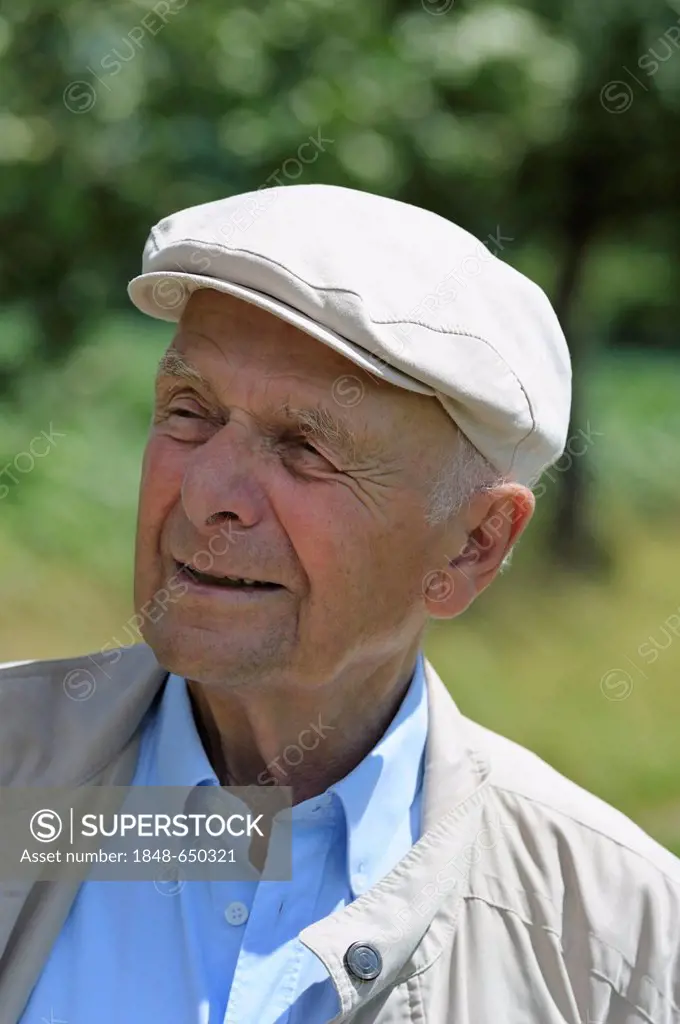 Old man with a peaked cap, Portraet, Germany, Europe, PublicGround