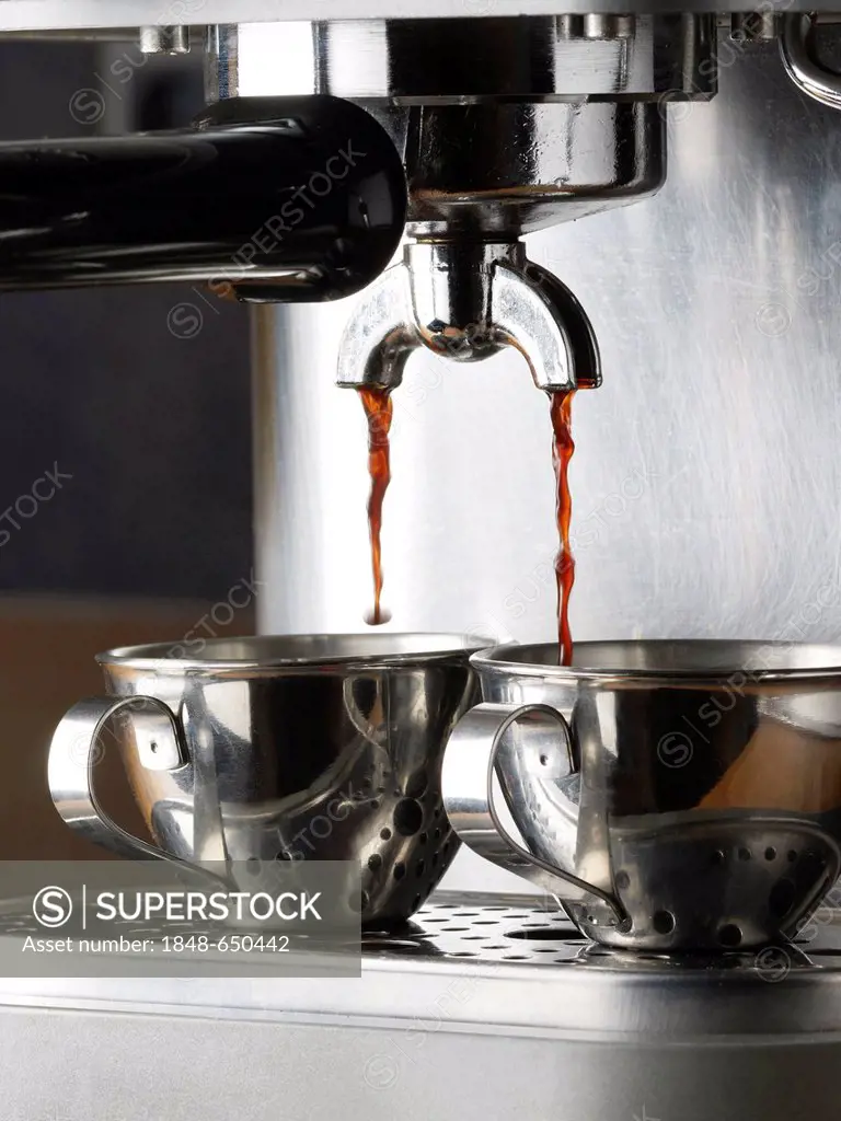 Espresso machine in operation