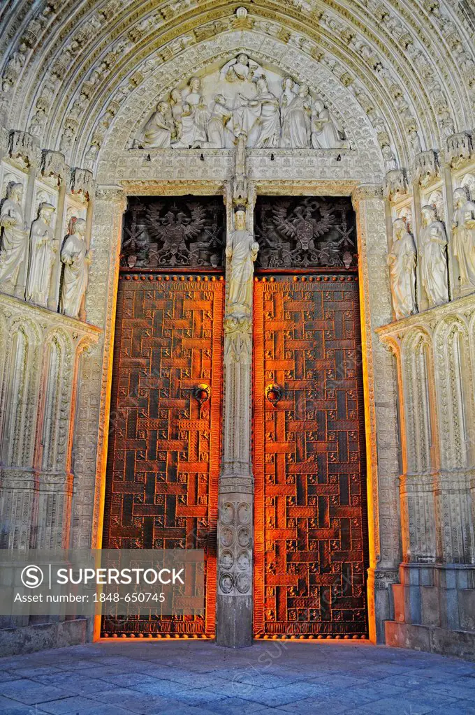 Cathedral of Toledo, Catedral Primada Santa María de Toledo, Toledo, Castile-La Mancha, Spain, Europe, PublicGround