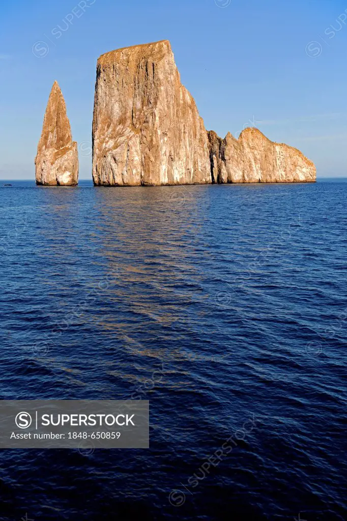 Kicker Rock near San Cristóbal Island, Galapagos Islands, UNESCO World Heritage Site, Ecuador, South America