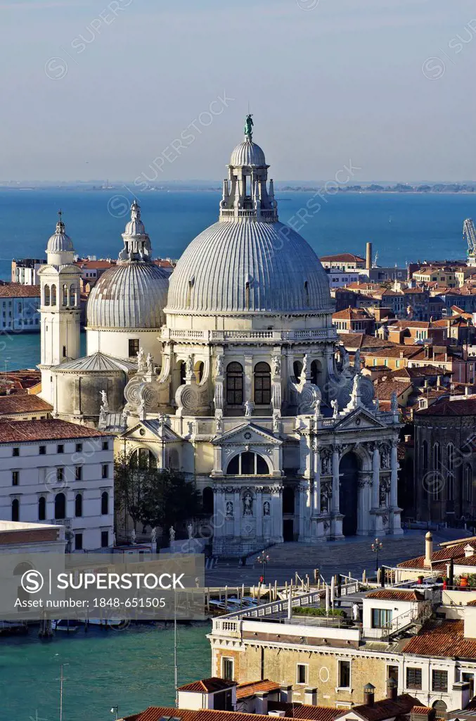 View of the Basilica of Santa Maria della Salute, Venice, Venezia, Veneto, Italy, Europe