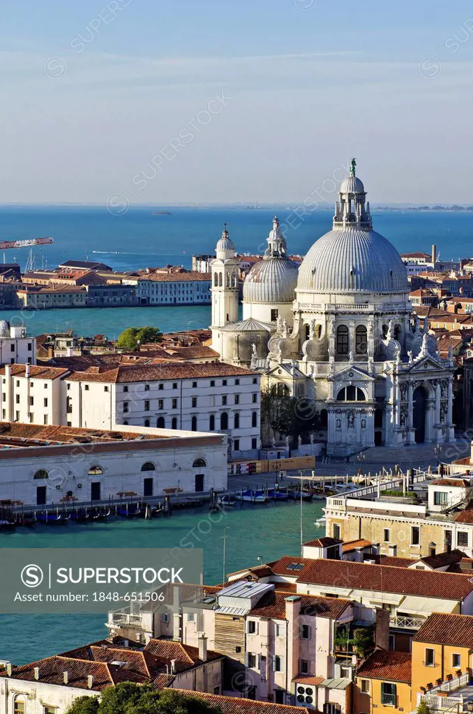 View of the Basilica of Santa Maria della Salute, Venice, Venezia, Veneto, Italy, Europe