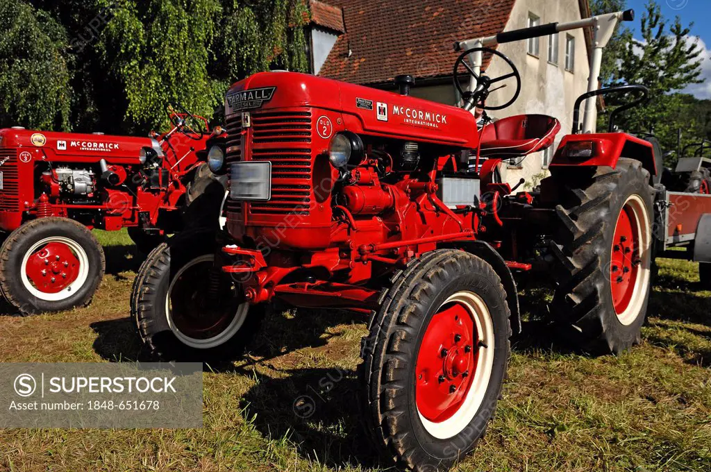 Antique tractor meeting, McCormick International tractor, built in 1953, Morschreuth, Upper Franconia, Bavaria, Germany, Europe