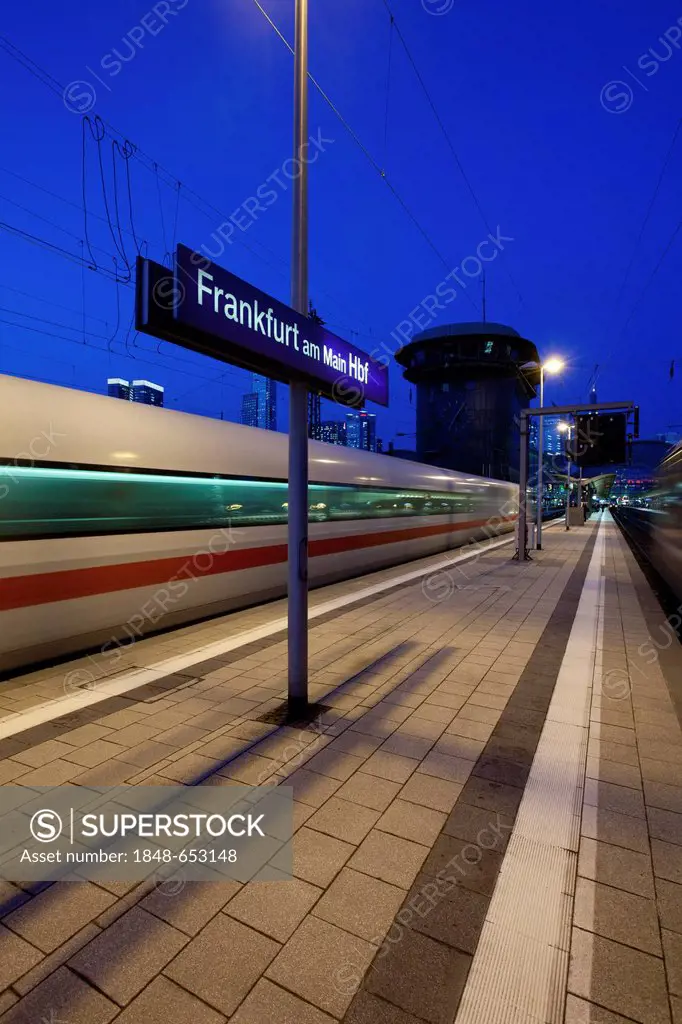 Intercity-Express, ICE train arriving at the main station, Frankfurt am Main, Hesse, Germany, Europe