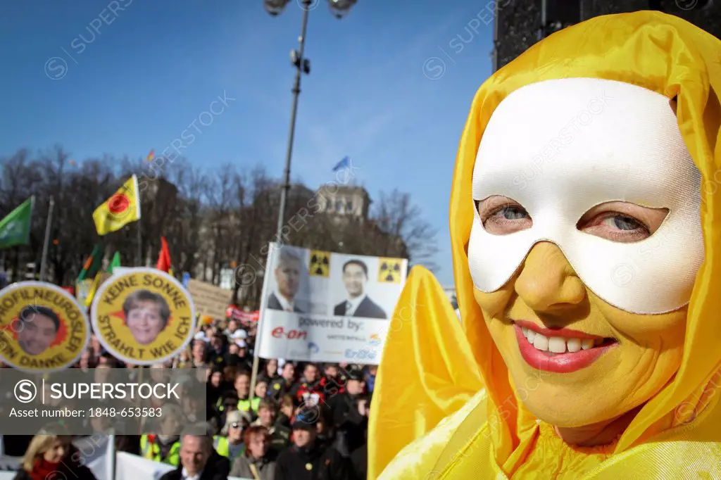 Mass rally against cuts for solar subsidies by the government in Berlin-Mitte, Berlin, Germany, Europe