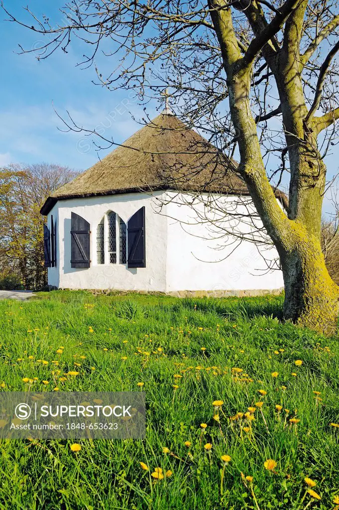 Chapel in the fishing village of Vitt at Cape Arkona, Island of Ruegen, Mecklenburg-Western Pomerania, Germany, Europe