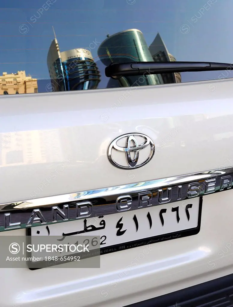 License plate from Doha on a Toyota Land Cruiser, Qatar, Arabian Peninsula, Persian Gulf, Middle East, Asia