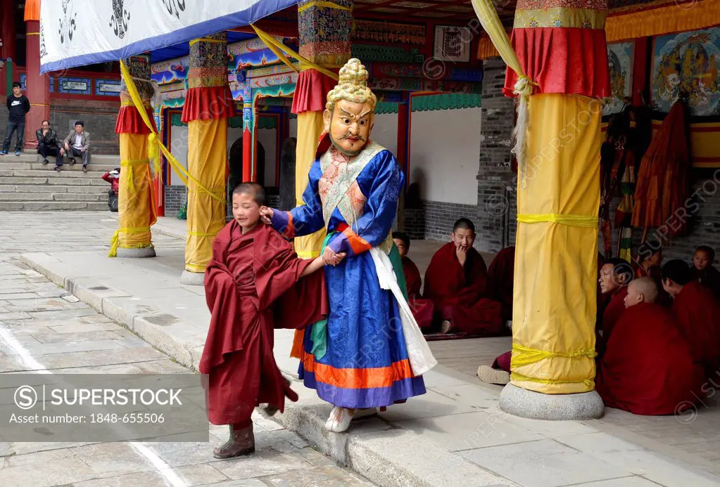 Tibetan Buddhism, religious masked Cham dance, at the important Kumbum Monastery, Gelug or Gelug-pa yellow hat sect, Ta'er Monastery, Huangzhong, Xinn...