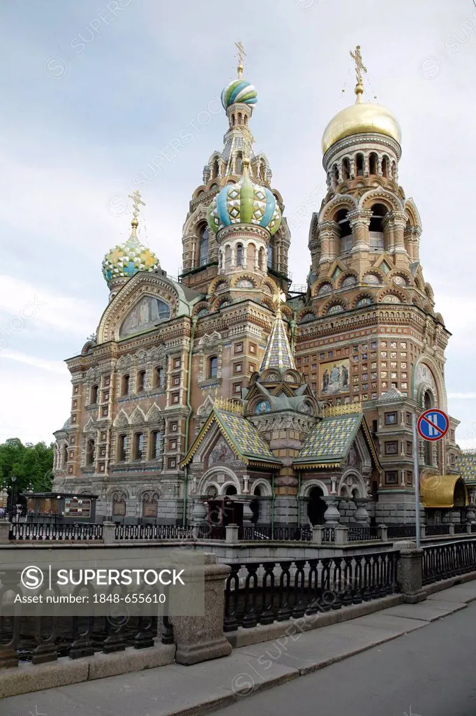 Church of the Savior on Spilled Blood or Cathedral of the Resurrection of Christ, UNESCO World Heritage Site, St. Petersburg, Russia, Eurasia