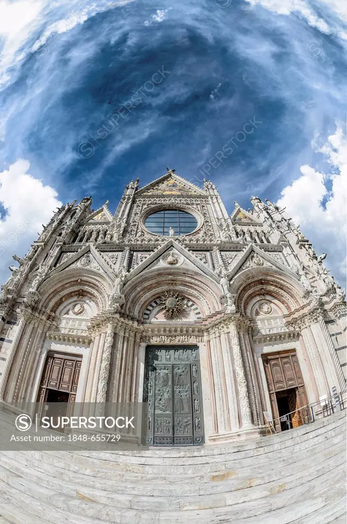 Front view of Siena Cathedral, Santa Maria Assunta Cathedral, Siena, Tuscany, Italy, Europe