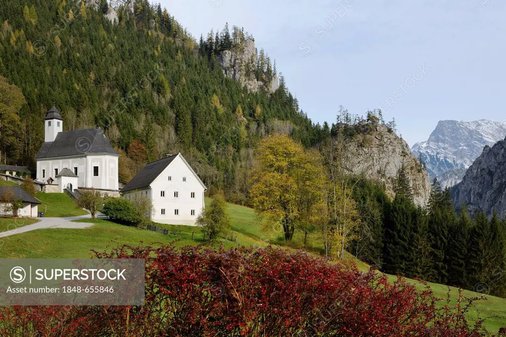 Church and parsonage, Johnsbach, Gesaeuse mountains, Styria, Austria, Europe