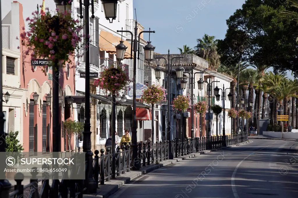 Calle Ribera del Marisco, Parque Calderón, El Puerto de Santa Maria, Costa de la Luz, Andalusia, Spain, Europe