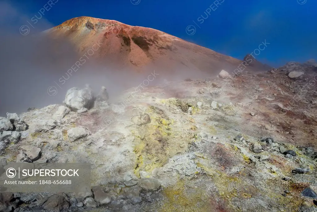 Sulphur field or spring, Brennisteinsalda volcano with the Laugahraun lava field, high-temperature area, rhyolite mountains, Landmannalaugar, Fjallaba...