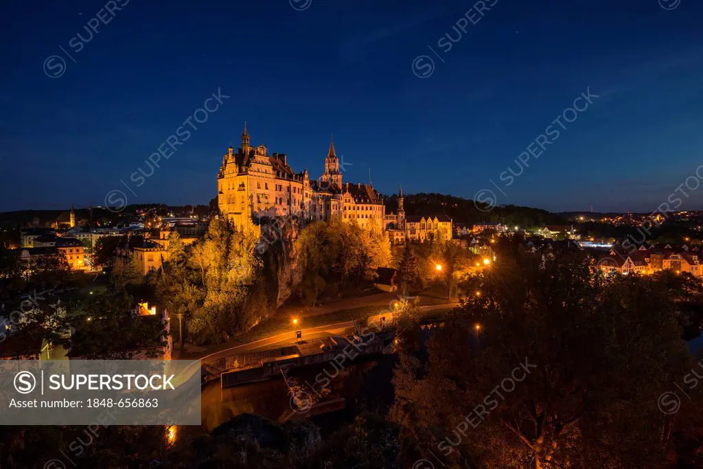 Sigmaringen Castle at night, Baden-Wuerttemberg, Germany, Europe