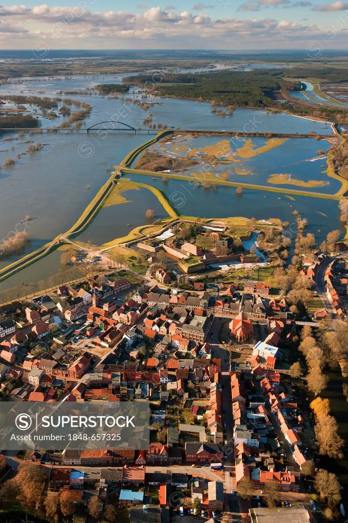 Aerial view, Doemitz, Hitzacker, Elbebruecke, bridge over the Elbe River, Elbe Valley Nature Park, winter floods, Mecklenburg-Western Pomerania, Germa...