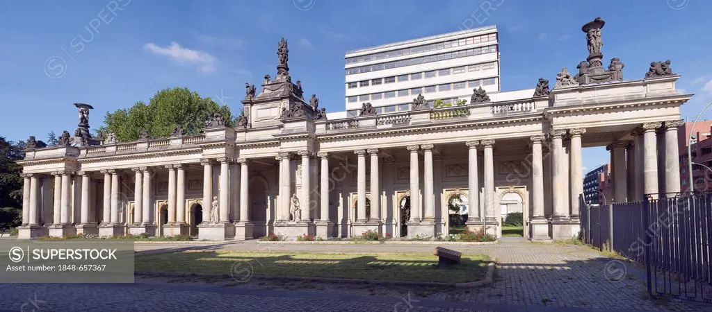 Koenigskolonnaden colonnade, Heinrich von Kleist Park, Potsdamer Strasse, Berlin, Germany, Europe