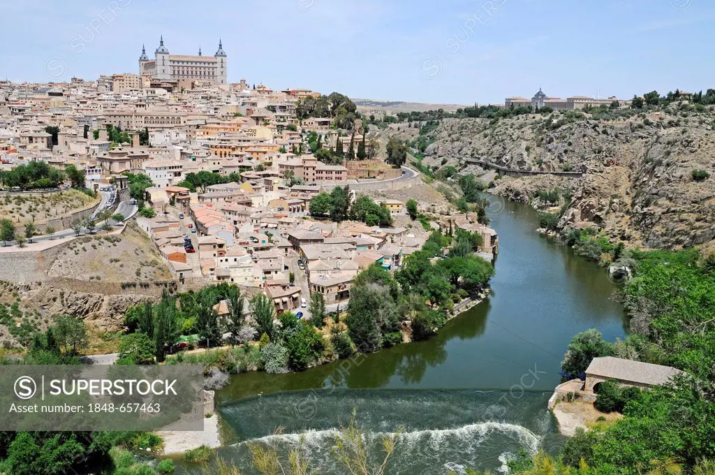 Cityscape, Tagus River, Rio Tajo, Alcazar, Castillo, Castle, Old Town, Toledo, Castile-La Mancha, Spain, Europe, PublicGround