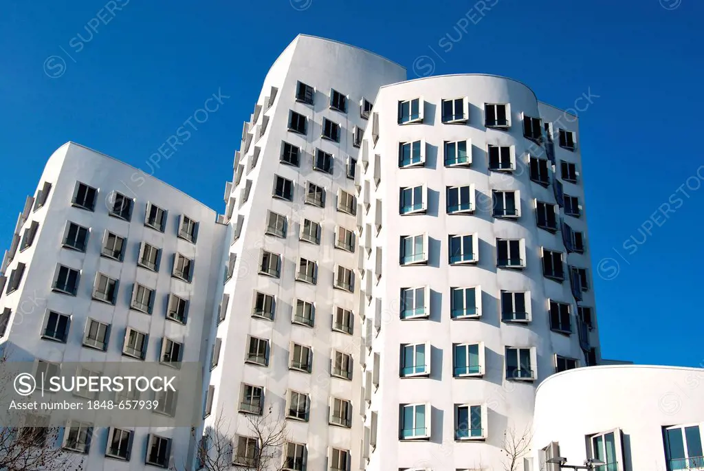 Gehry buildings in the Medienhafen Media Harbour, Duesseldorf, North Rhine-Westphalia, Germany, Europe