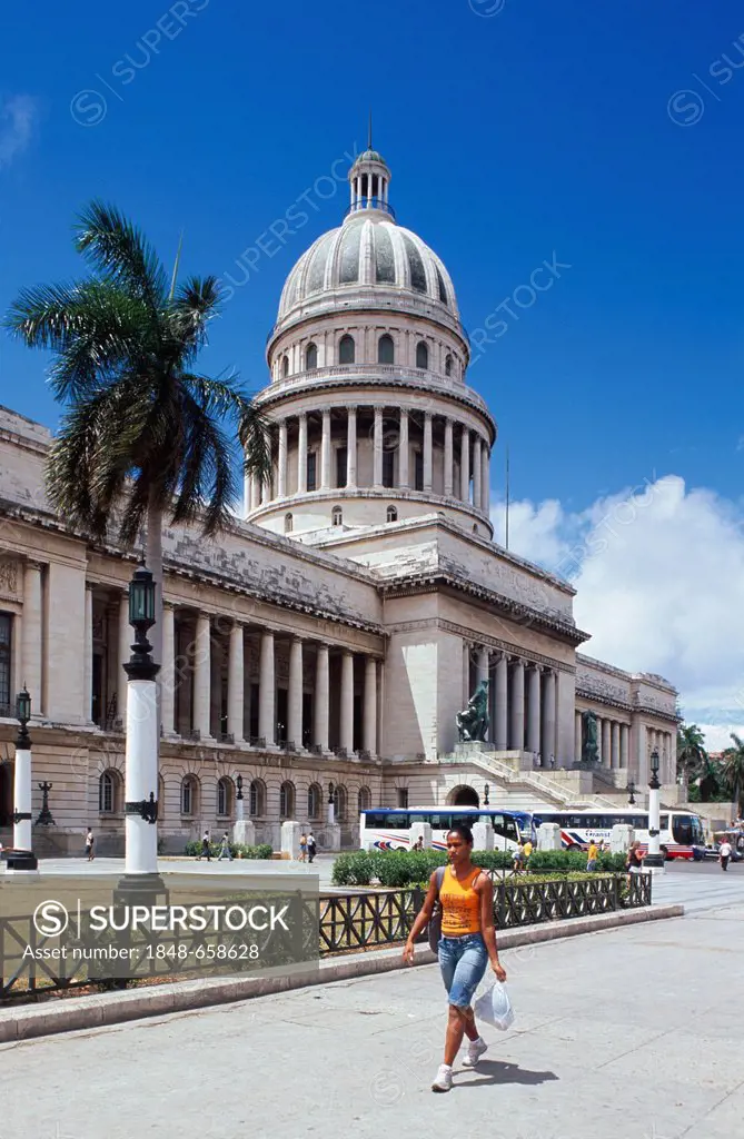 Capitolio on Paseo de Marti, Prado, Habana, Havana, Cuba, Caribbean