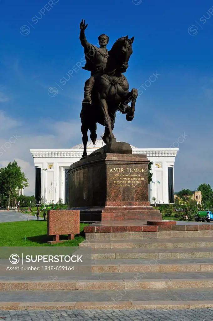 Amir Timur, Temur, Tamerlane Monument, statue at Amir Temur Square in Tashkent, Uzbekistan, Central Asia