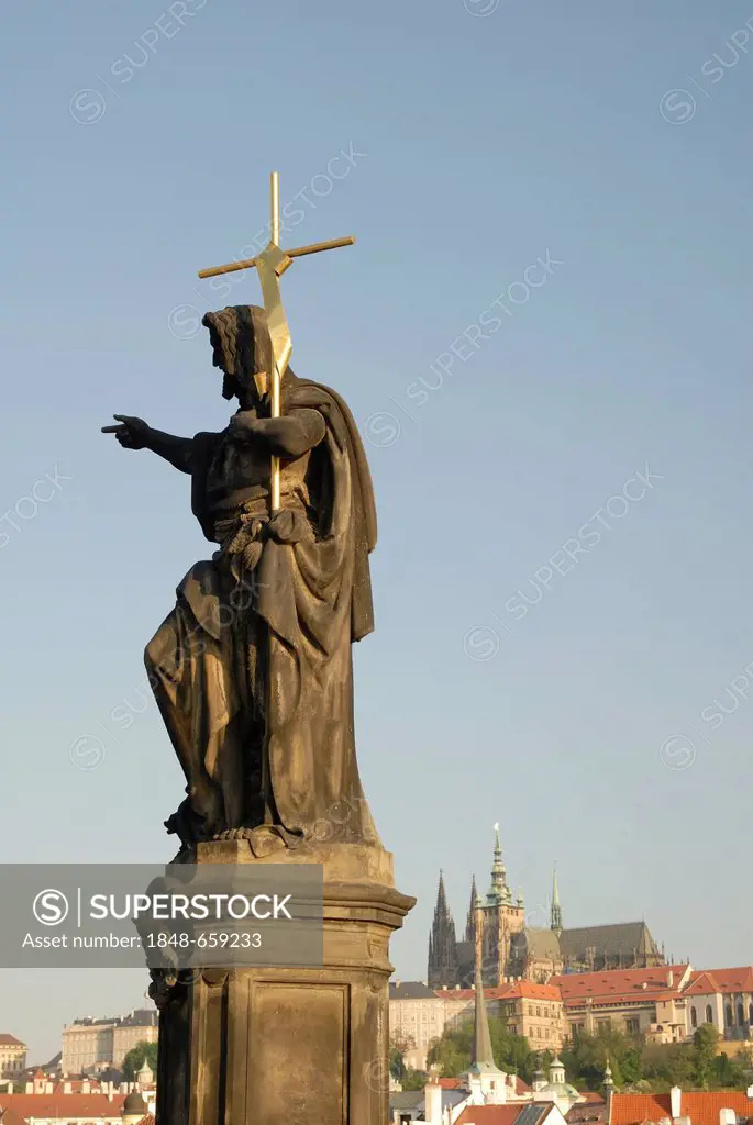 Statue on the Charles Bridge, old town, UNESCO World Heritage Site, Prague, Czech Republic, Europe