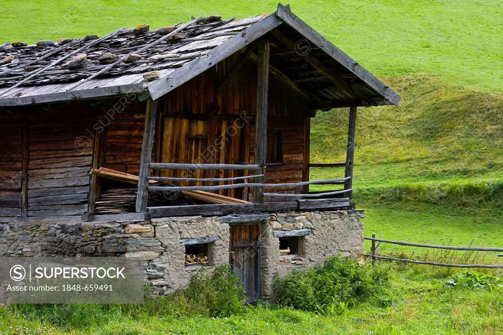 Alpine hut, Alto Adige, Italy, Europe