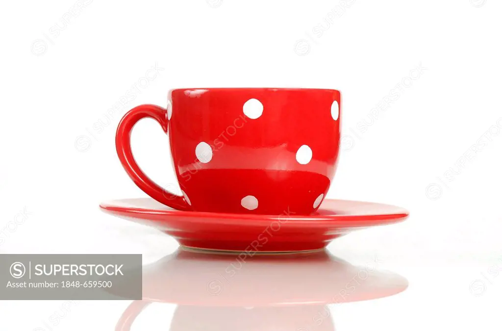 Red rustico mug with reflection