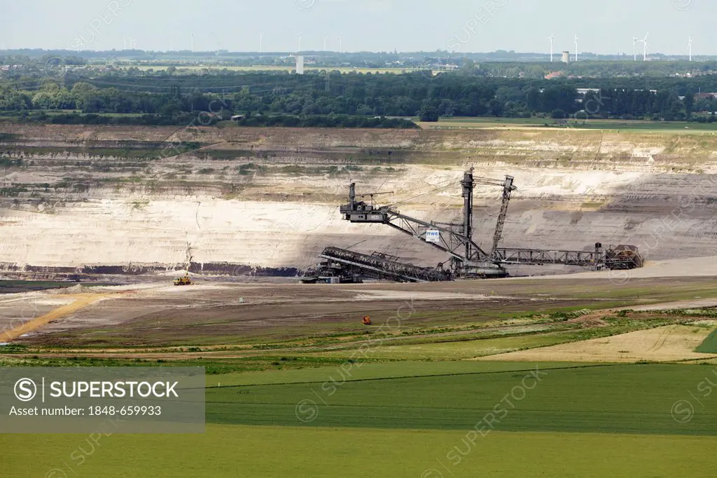 Spreader, Inden open-cast lignite mine of RWE Power AG, community of Inden, Dueren district, North Rhine-Westphalia, Germany, Europe