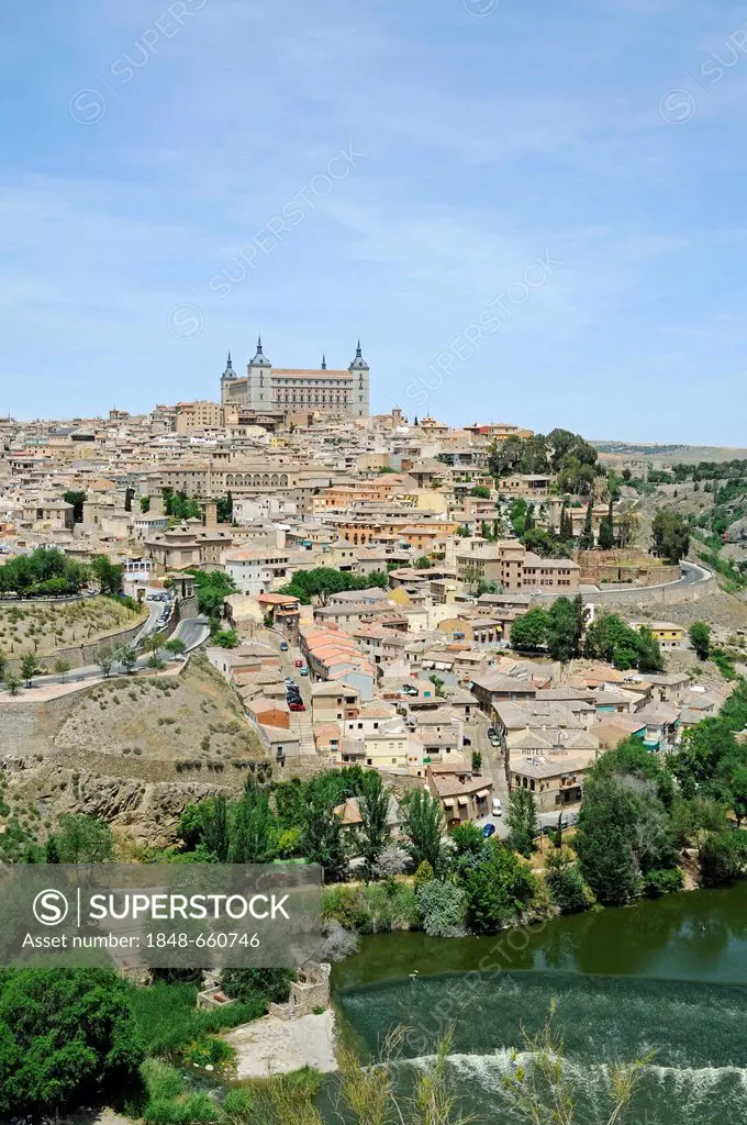 Cityscape, Tagus River, Rio Tajo, Alcazar, Castillo, Castle, Old Town, Toledo, Castile-La Mancha, Spain, Europe, PublicGround