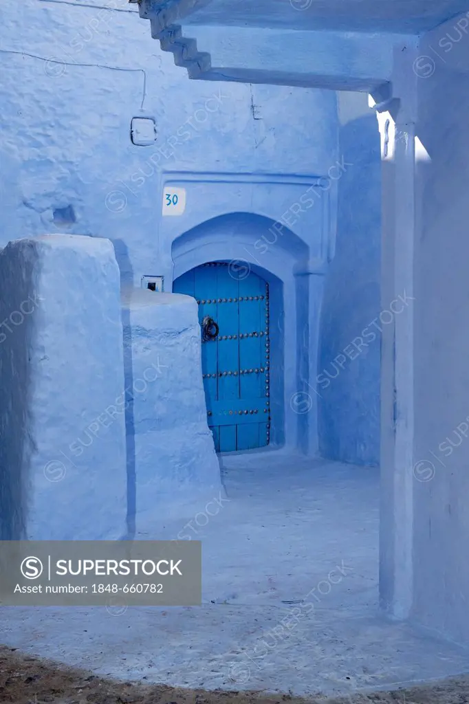 Blue-washed house in the old town of Chefchaouen or Chaouen, Tanger-Tétouan, Morocco, Maghreb, North Africa, Africa