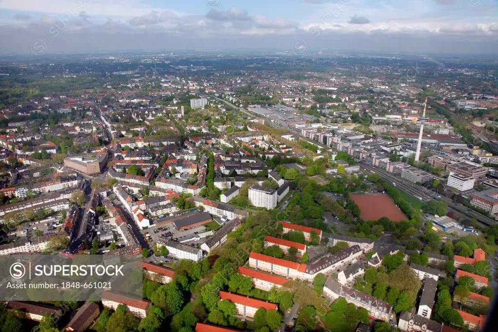 Districts of Holsterhausen, left, and Frohnhausen, with residential areas and commercial areas, ETEC technology center, on the A40 highway, Telekom te...