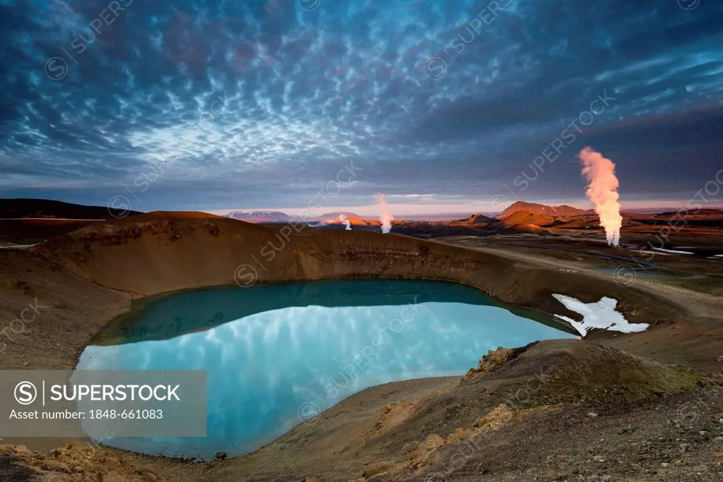 Krafla volcano on lake Víti, steam from a geothermal power plant, Mývatn area, Norðurland eystra, north-east region, Iceland, Europe