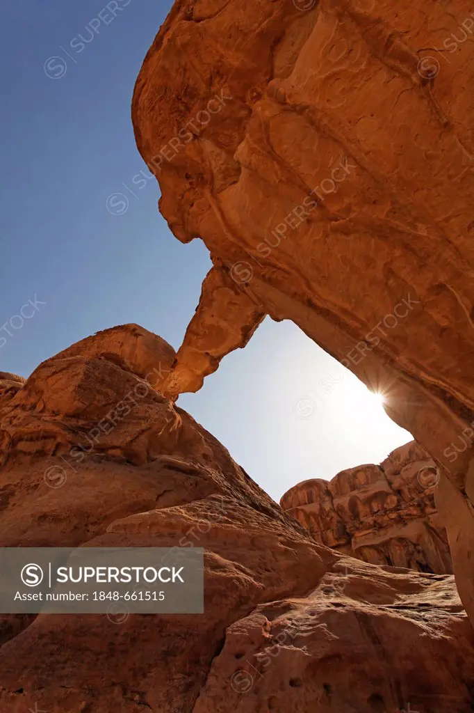 Rock Bridge of Um Fruth, sun, desert, Wadi Rum, Hashemite Kingdom of Jordan, Middle East, Asia