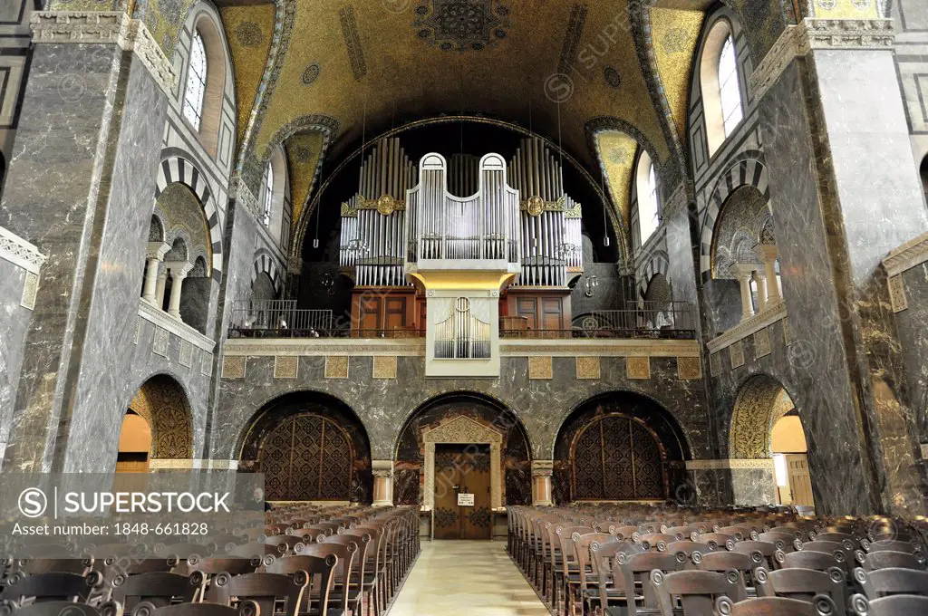 Erloeserkirche church, interior view, center aisle, center nave and organ, start of construction in 1903, Bad Homburg v. d. Hoehe, Hesse, Germany, Eur...