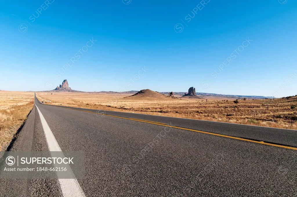 US Highway 163, near Monument Valley, Arizona, USA