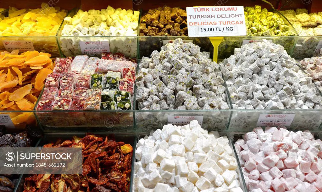Turkish delight, Lokum, indoor spice bazaar, Egyptian bazaar, Eminoenue, Istanbul, Turkey, Europe, PublicGround