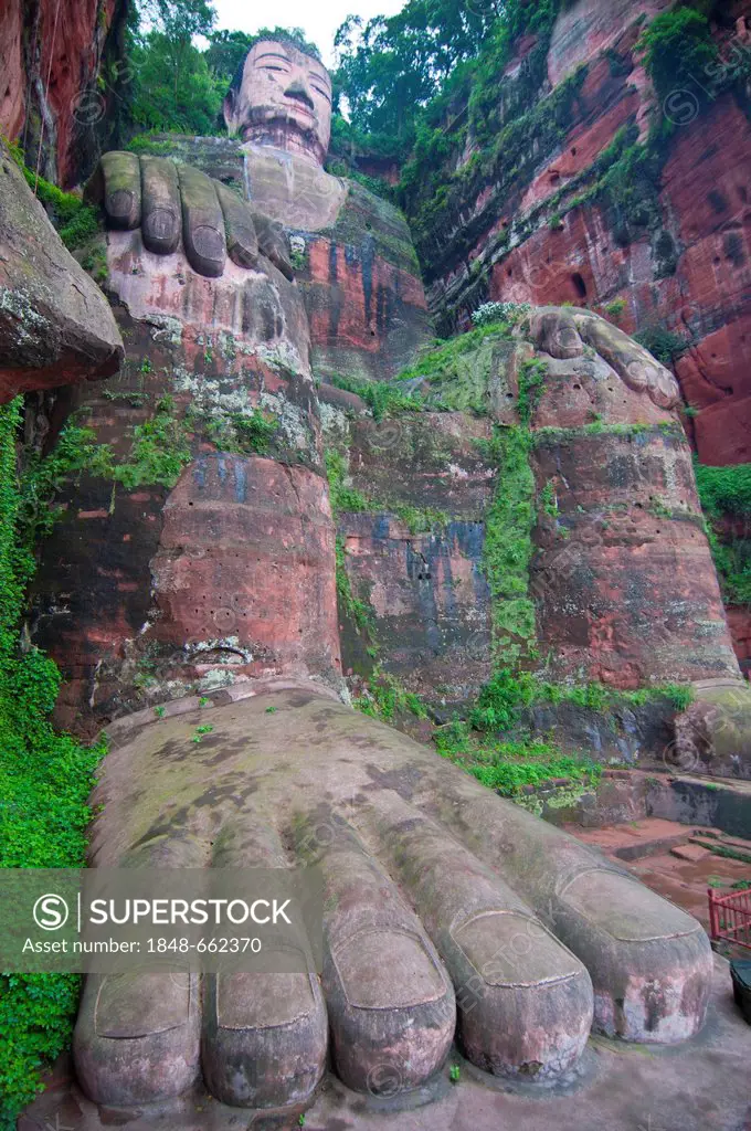 Largest Buddha in the world, Leshan, Sichuan, China, Asia