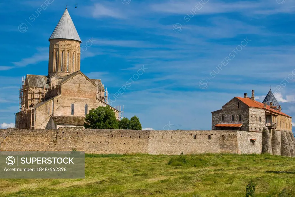 Fortress monastery, Alaverdi Monastery, Kakheti, Georgia, Caucasus