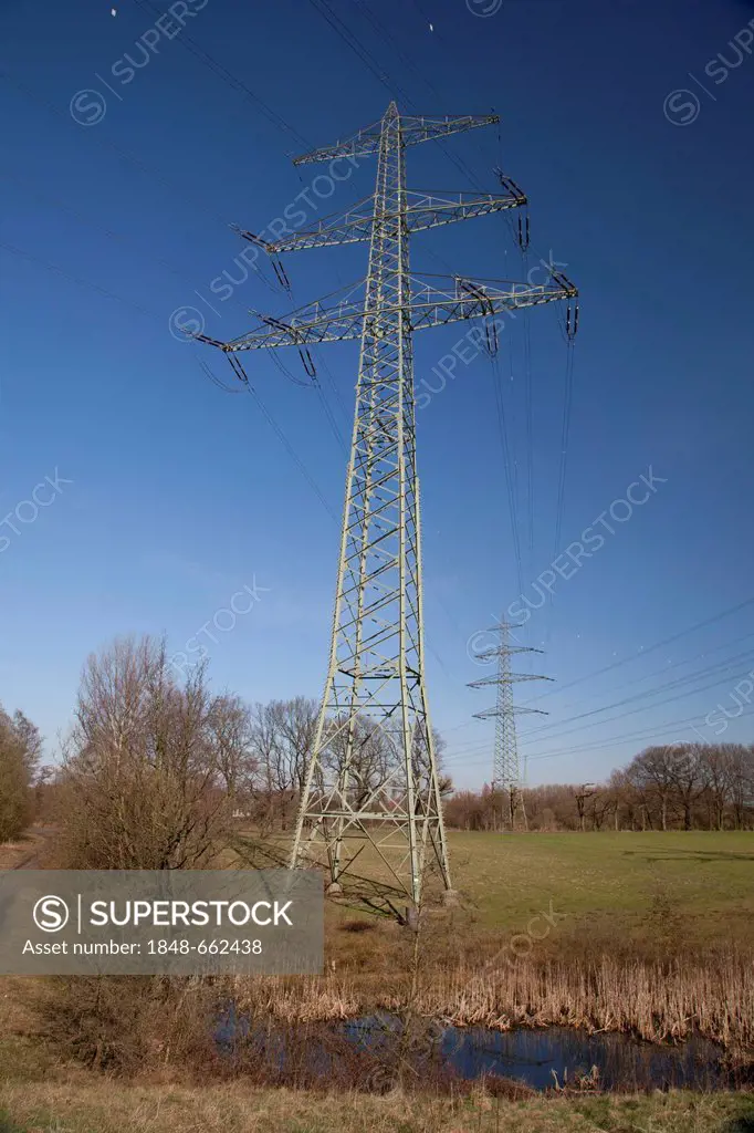 Pylons on the Lippe river, Werne-Stockum, Ruhrgebiet area, North Rhine-Westphalia, Germany, Europe