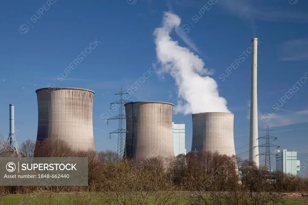 Combined cycle power plant, coal and natural gas, Gersteinwerk plant, RWE Power AG company, Werne-Stockum, Ruhrgebiet area, North Rhine-Westphalia, Ge...