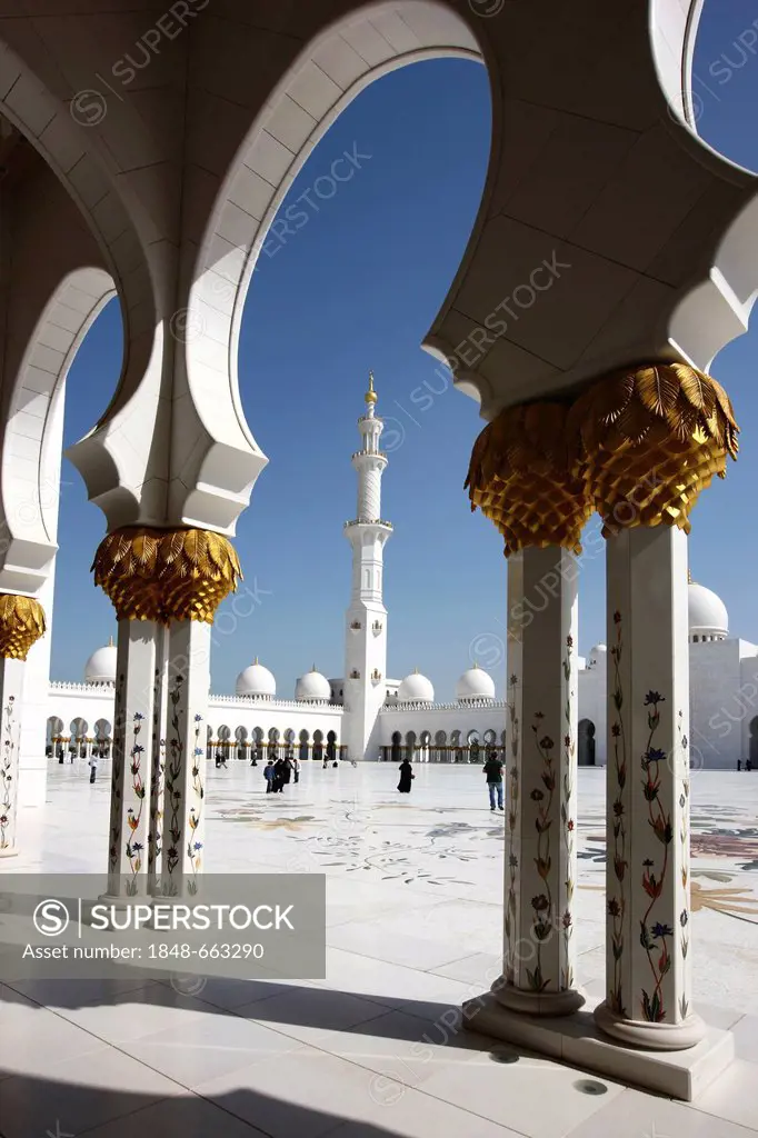 Sheikh Zayed Mosque, Abu Dhabi, United Arab Emirates, Middle EastSheikh Zayed Mosque, Abu Dhabi, United Arab Emirates, Middle East