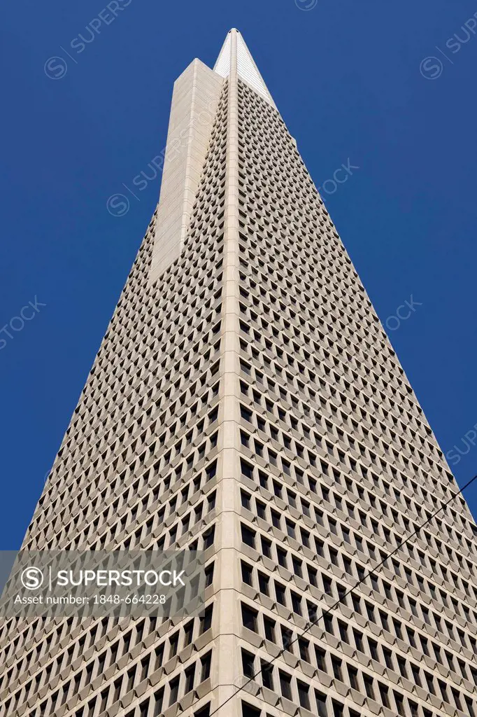 Transamerica Pyramid skyscraper, Financial District, San Francisco, California, United States of America, USA, PublicGround