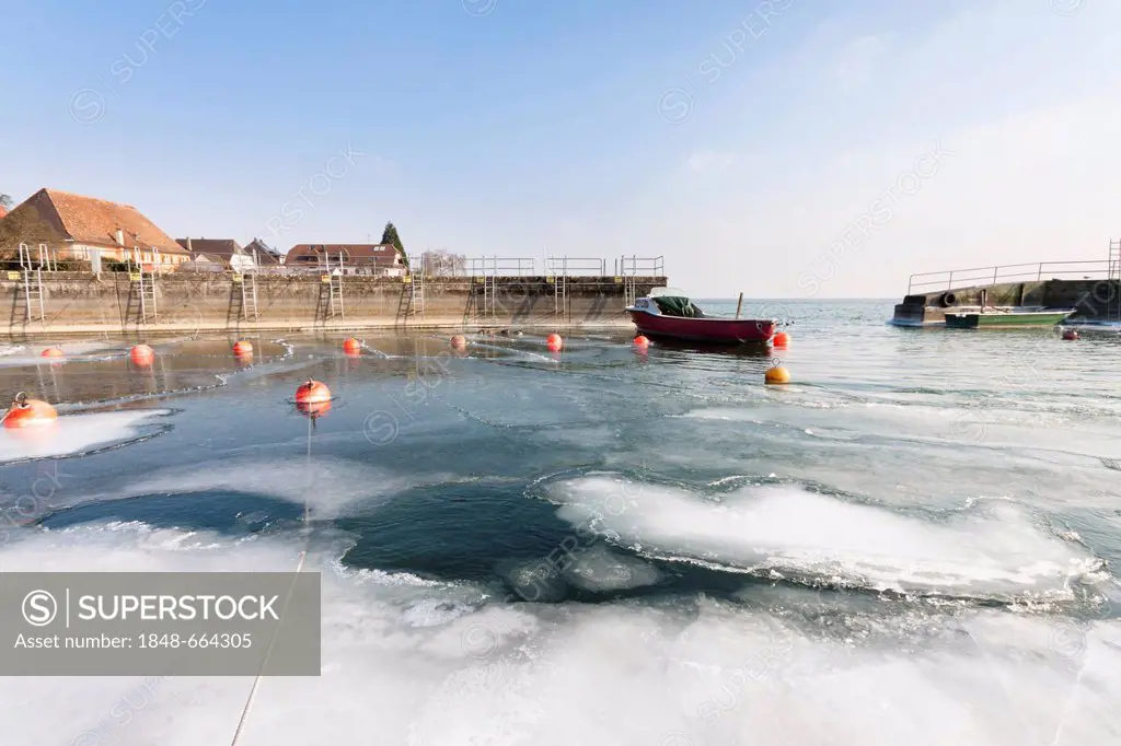 Frozen harbour with fishing boats, Hagnau, Lake Constance, Baden-Wuerttemberg, Germany, Europe