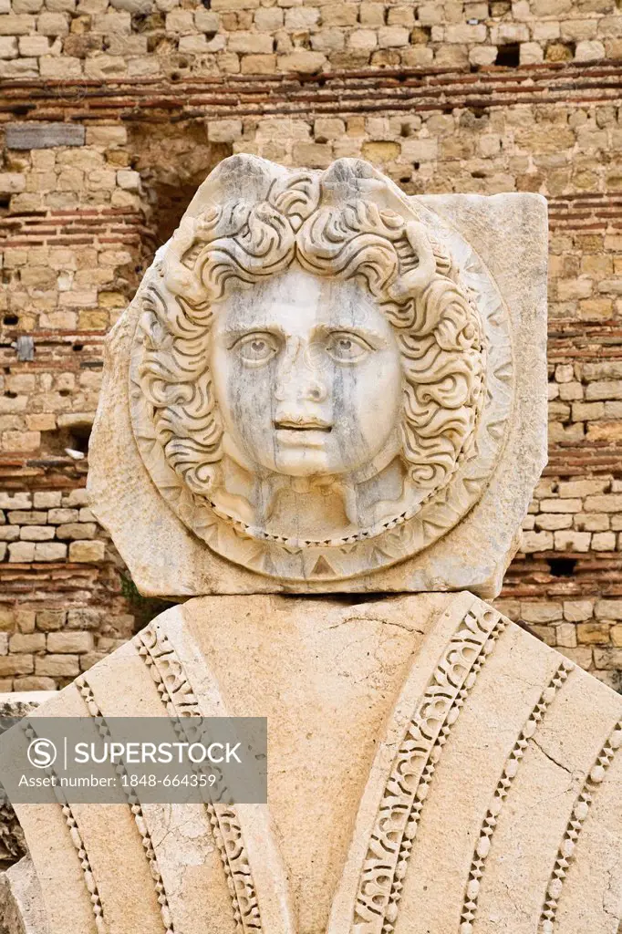 Head of Medusa, Medusa medallion, relief, New Forum, Severan Forum of Septimus Severus, Leptis Magna, Libya, North Africa, Africa