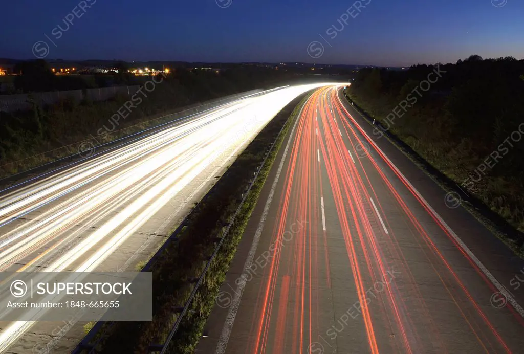 Traffic on the Autobahn 4 motorway at dusk near Chemnitz, Saxony, Germany, Europe