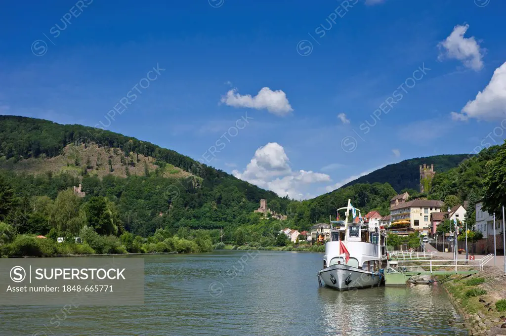 Excursion ship on the Neckar river, Burg Schadeck, Hinterburg, and Mittelburg castle, Neckarsteinach, Hesse, Germany, Europe
