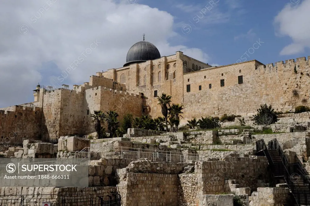Al-Aqsa Mosque and the ruins of the first Old City, Jerusalem, Israel, Middle East