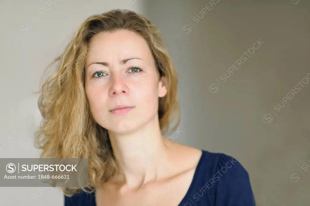 Young blonde woman, portrait