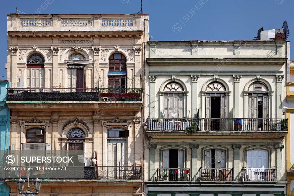 Pittoresque, dilapidated facade, Classicism, balconies, Villa San Cristobal de La Habana, old town, La Habana, Havana, UNESCO World Heritage Site, Rep...