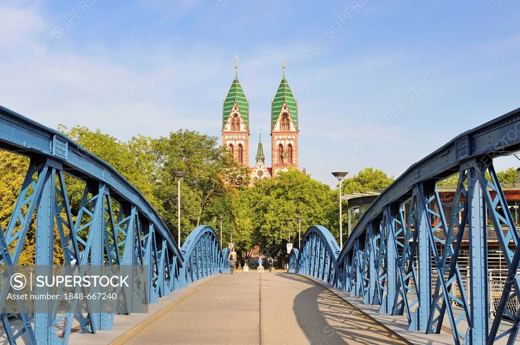Blaue Bruecke or Wiwili-Bruecke bridge and the Sacred Heart Church, Freiburg, Baden-Wuerttemberg, Germany, Europe
